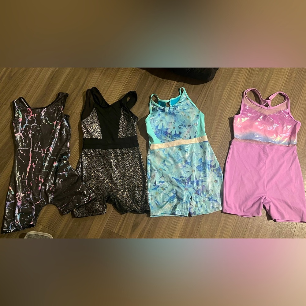 Gymnastics girls leotards (L)